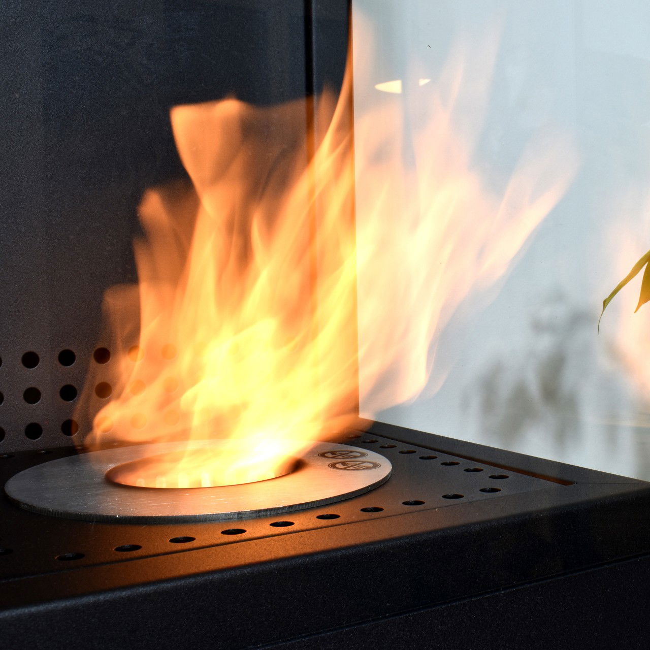 Glow Fire Mora Ethanol Kamin Schwarz